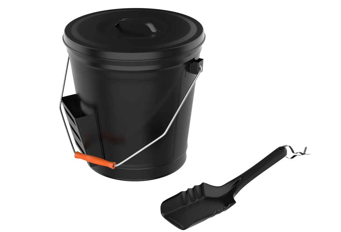 4.75 Gallon Black Ash Bucket with Lid